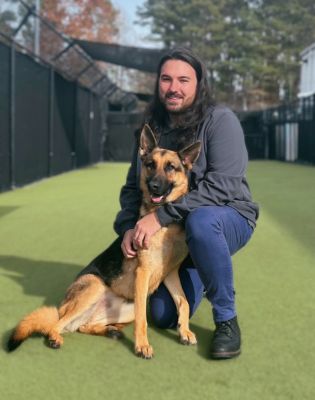 Pet Paradise Atlanta Assistant Manager